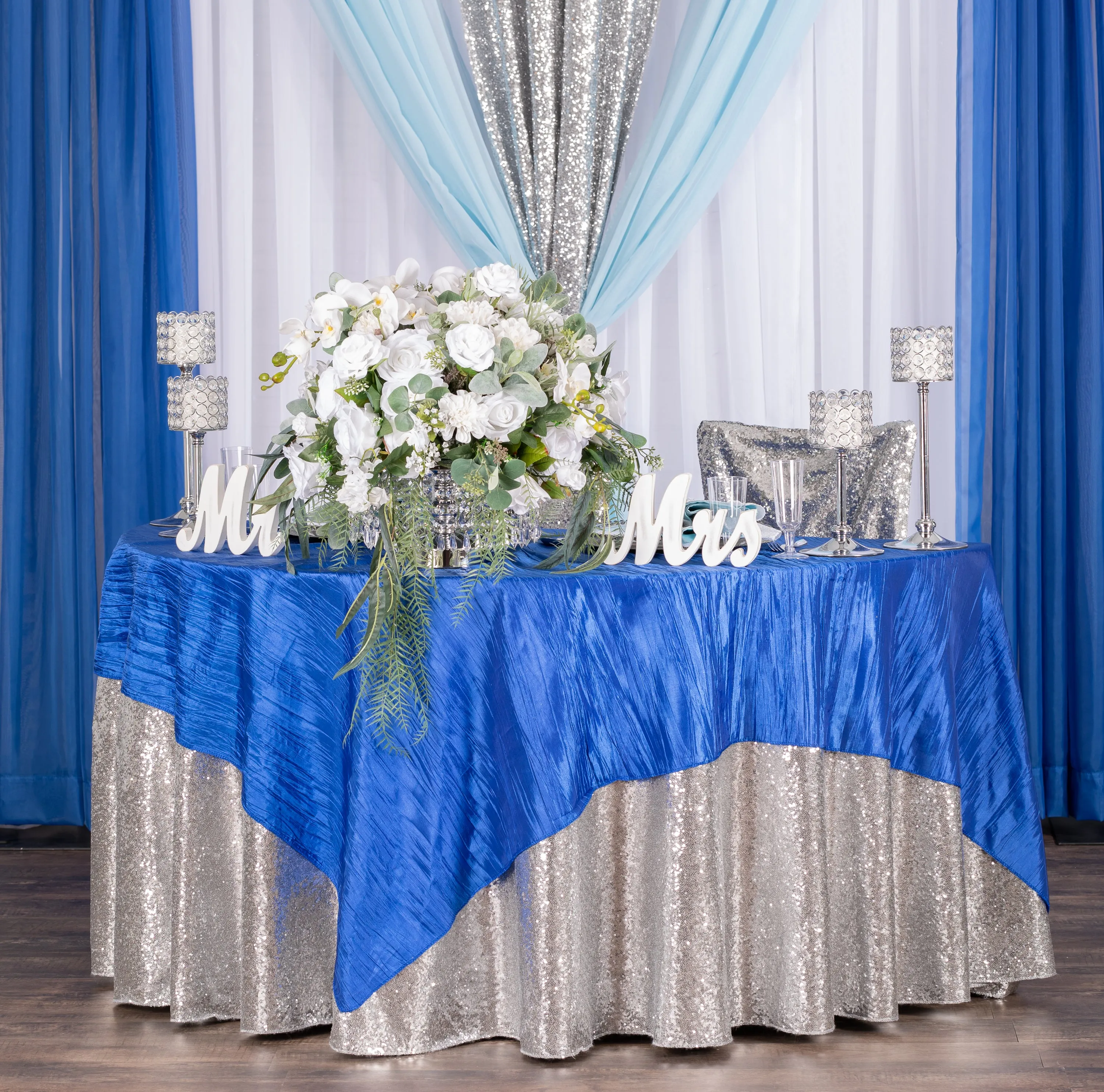 Glitz Sequins 120" Round Tablecloth - Silver