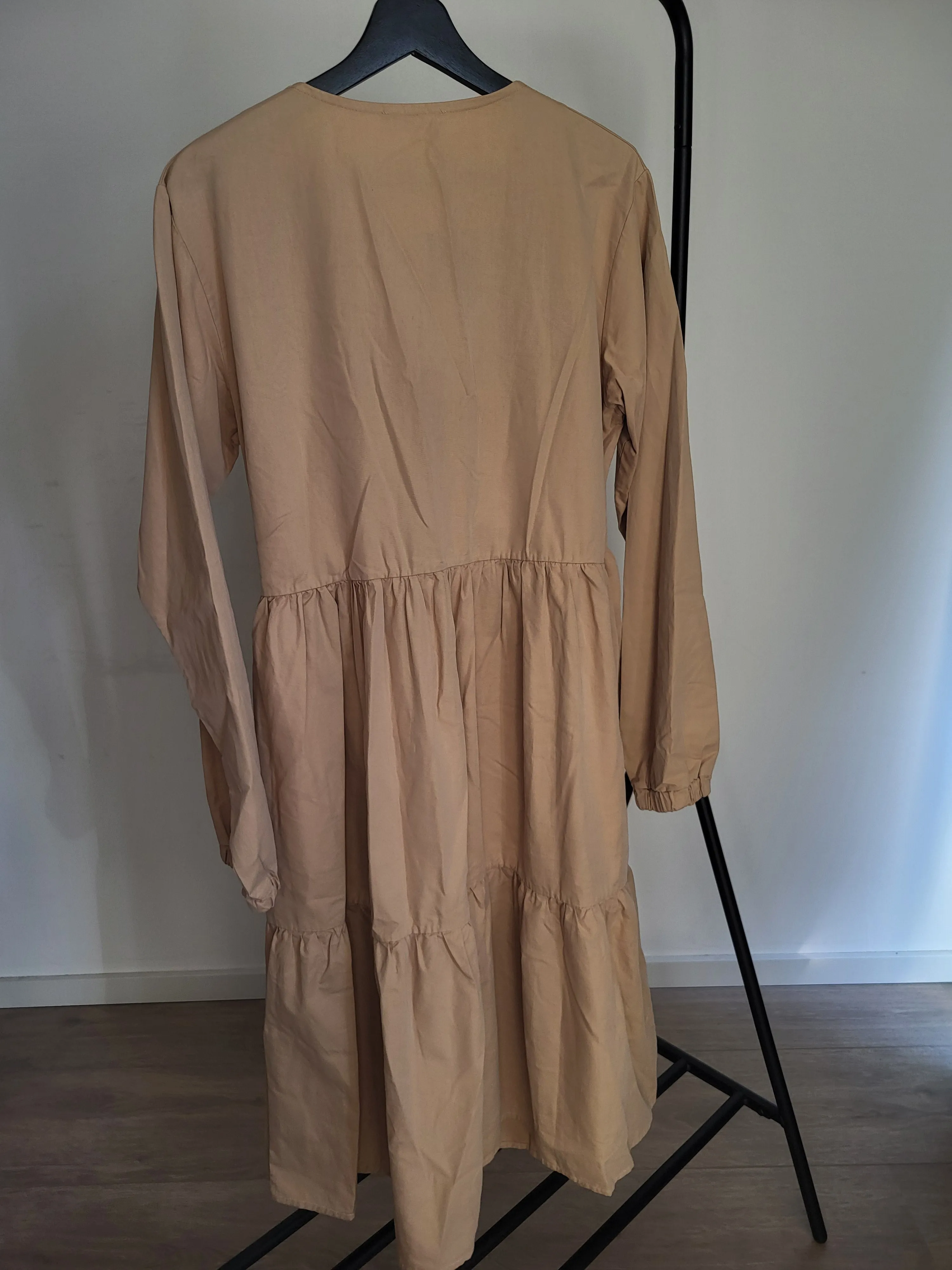 Gwen Dress in Taupe Size M