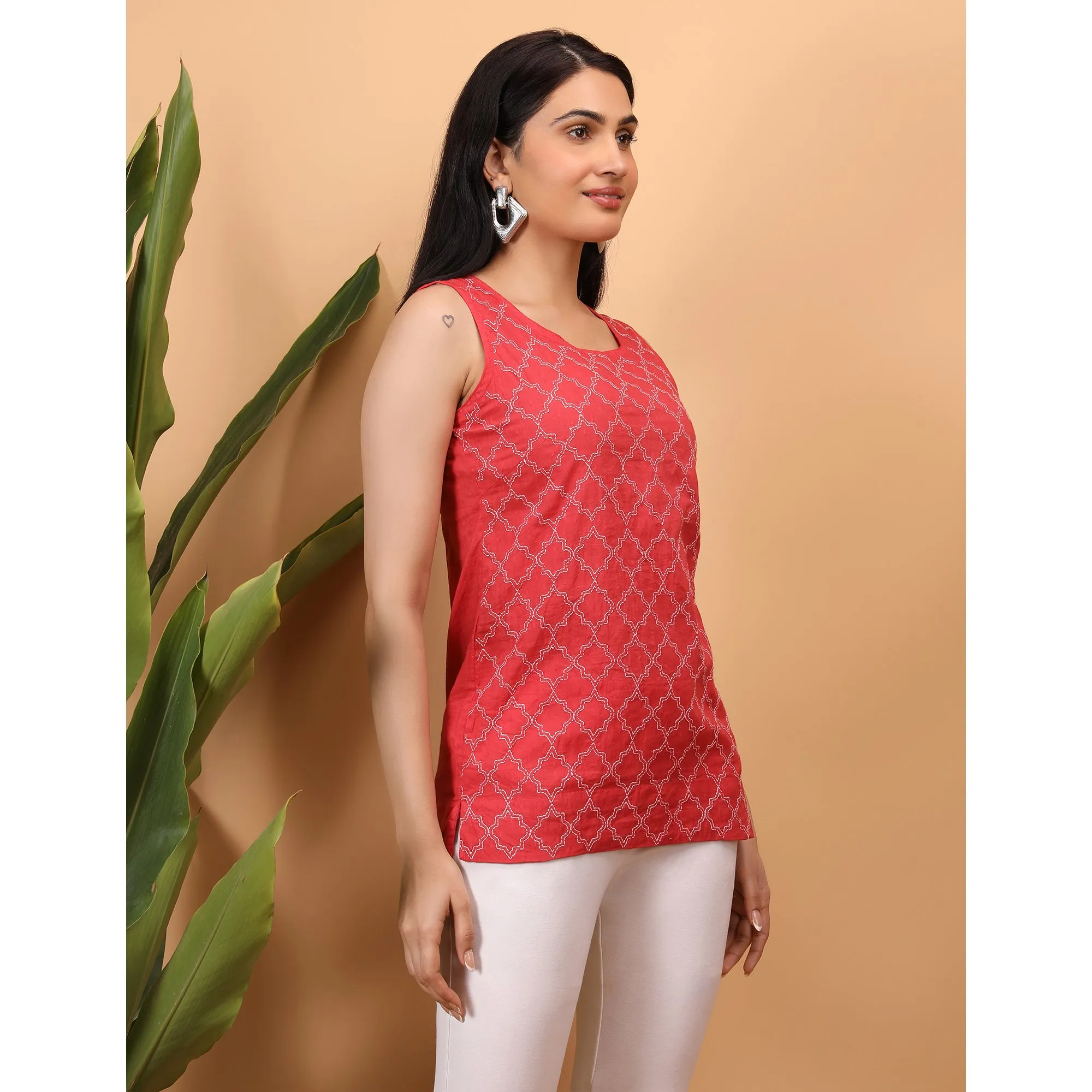 Pink - Shwet Women Red Chikankari Sleevless Top