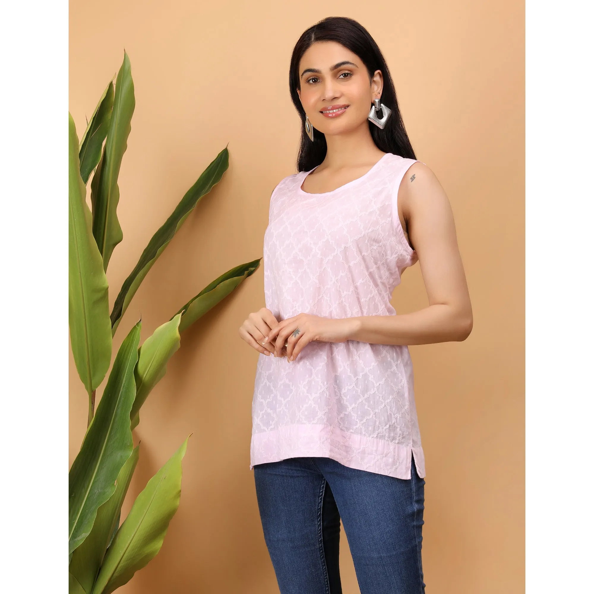 Shwet Women Pink Chikankari Sleevless Top