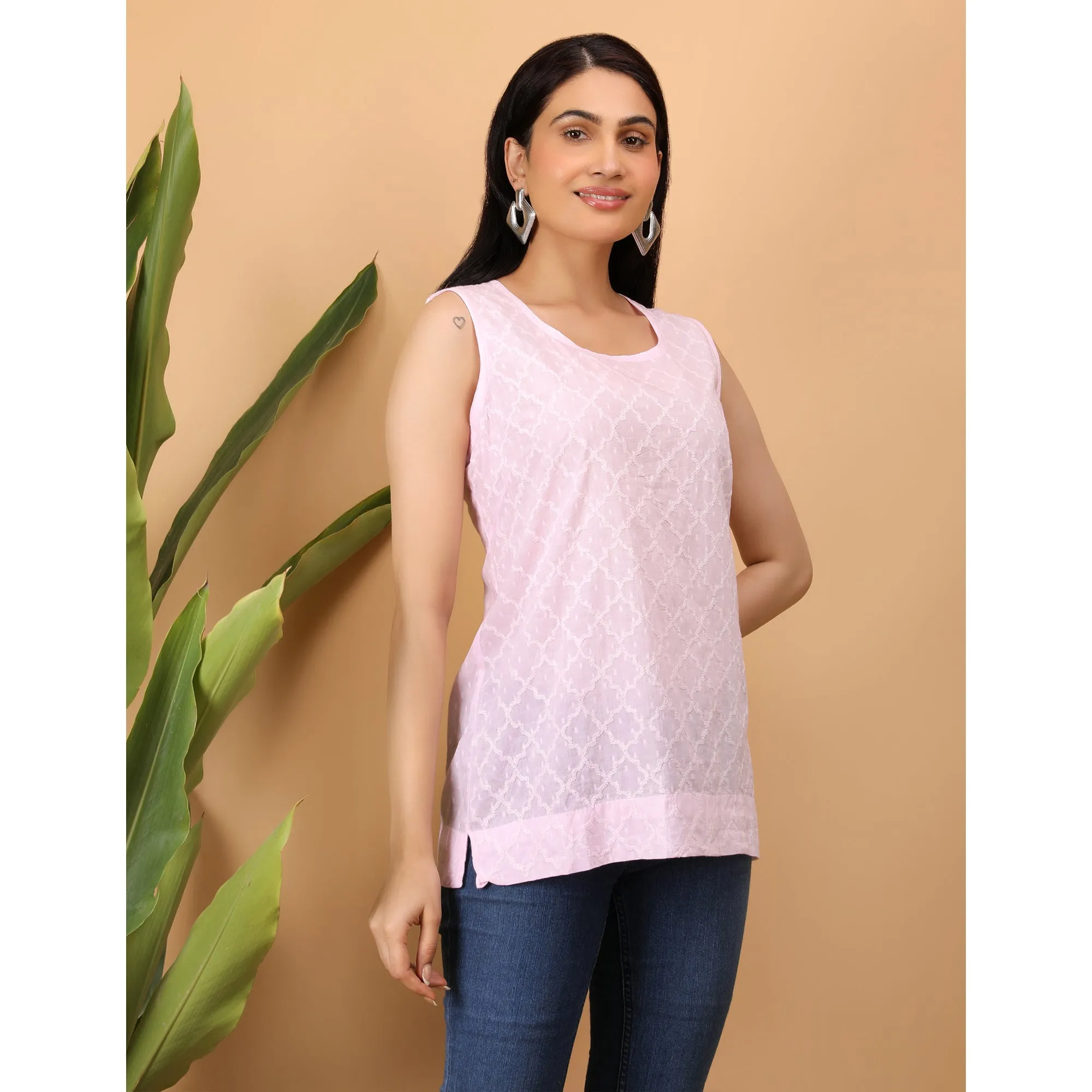 Shwet Women Pink Chikankari Sleevless Top