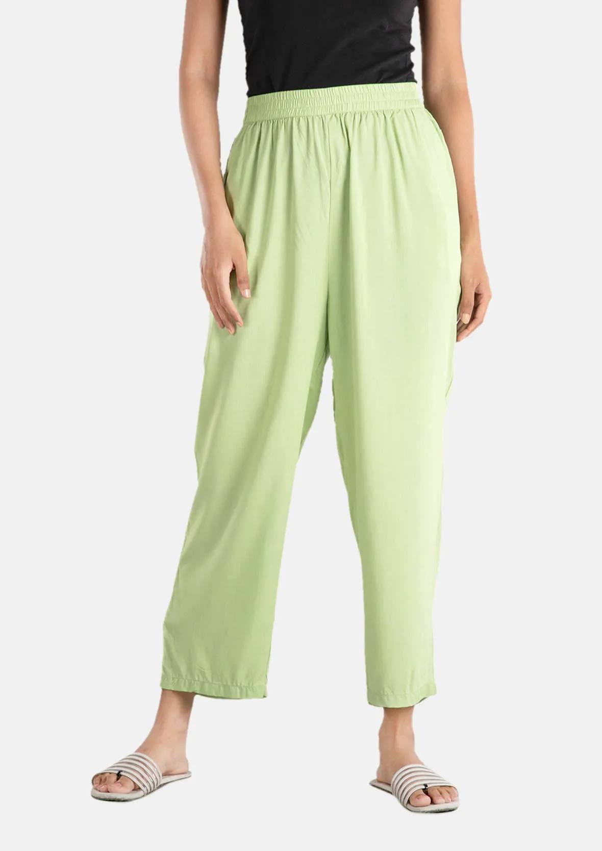 Straight Leg Trouser With Side Pockets