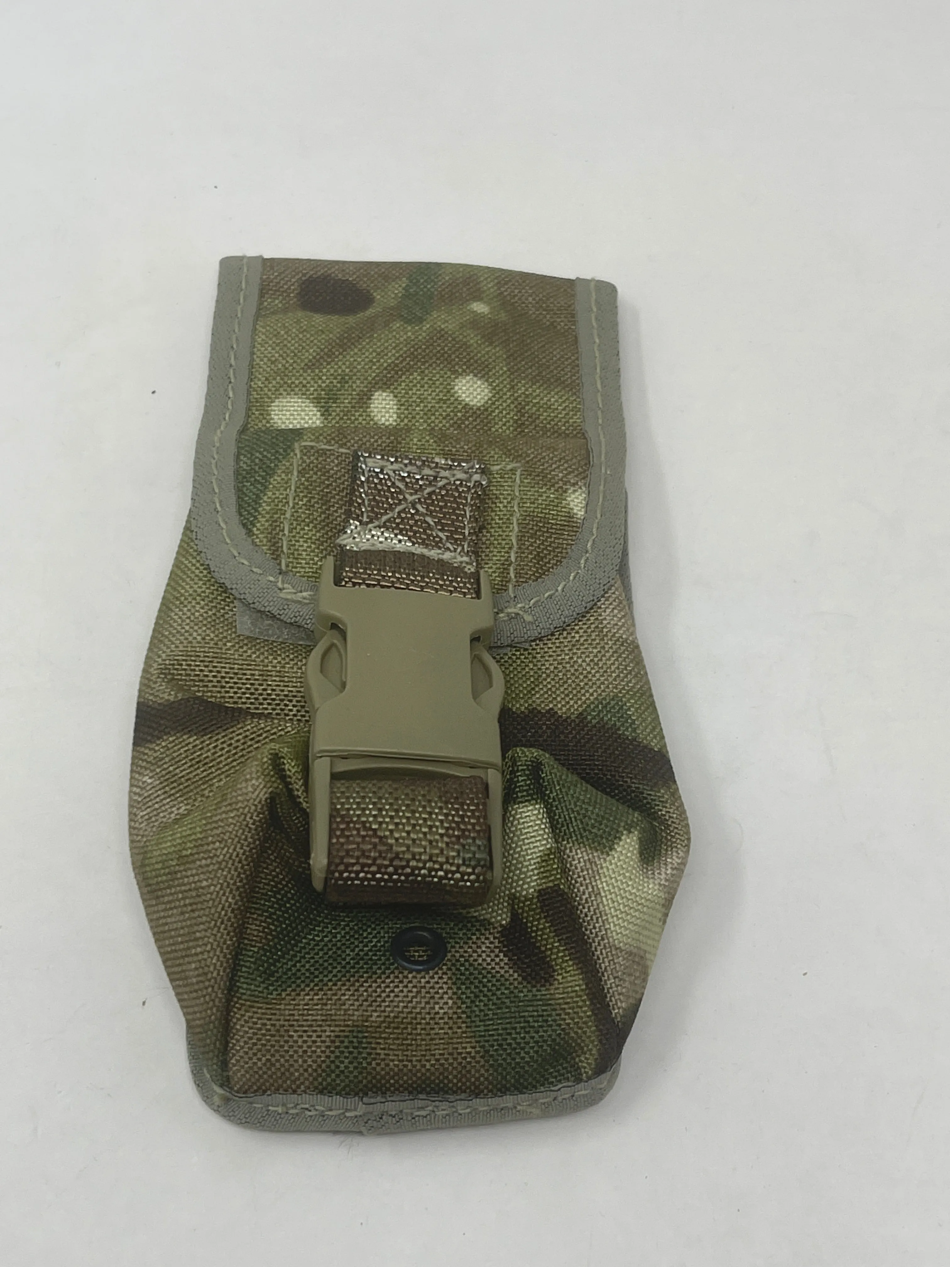 The British Army Osprey MkIV MTP Smoke Grenade Pouch